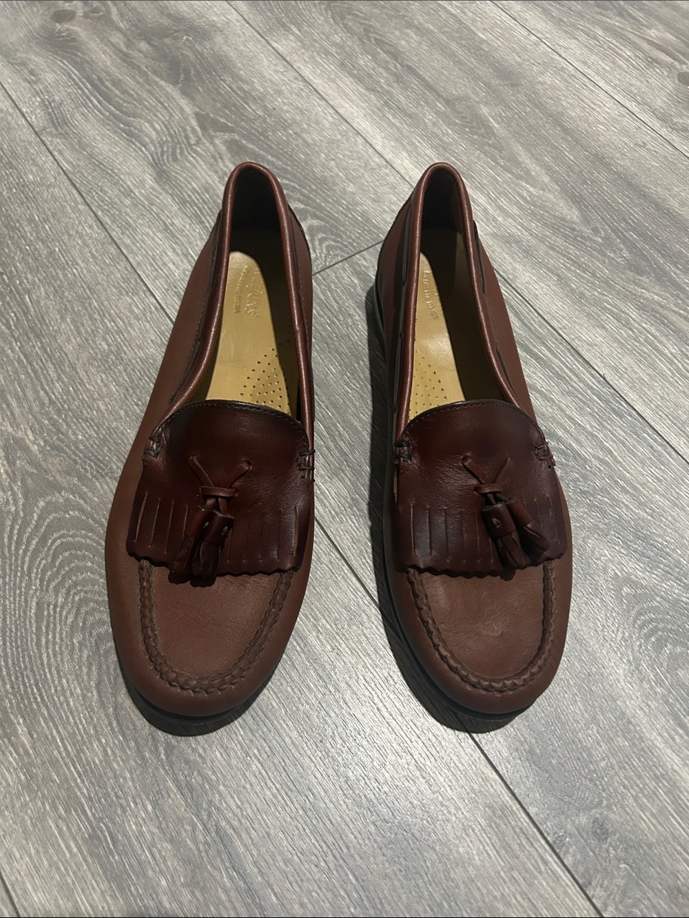 Womens Brown Leather Tassel Kiltie Slip-On Loafers